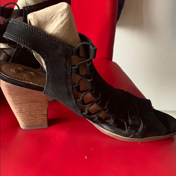 Gladiator style WALKING CRADLE Leather sandals - Picture 4 of 5